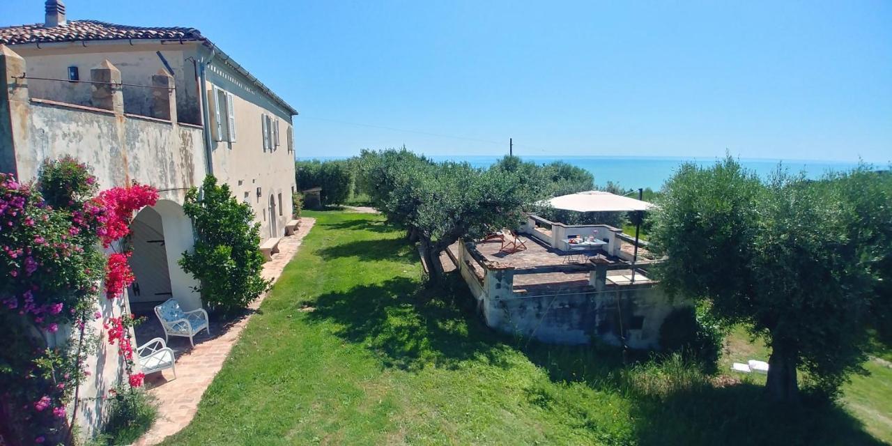 Agriturismo Mondomini Campofilone Eksteriør billede